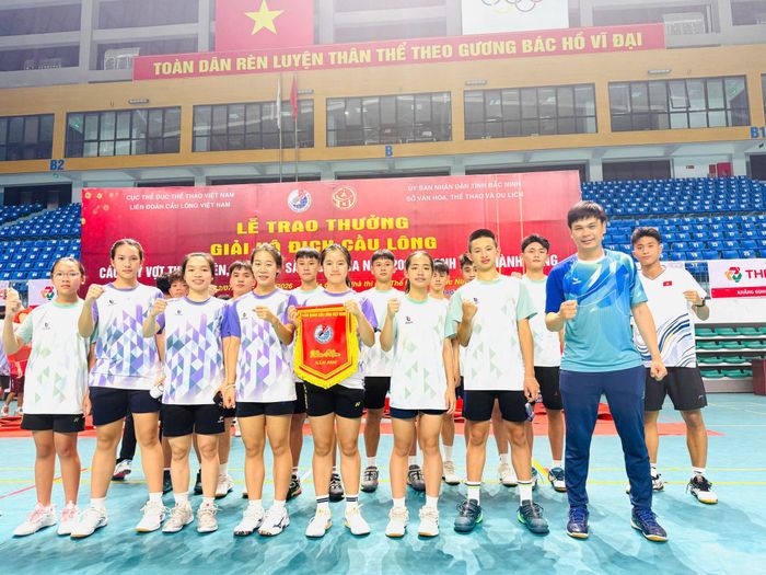 Các VĐV Đội tuyển Cầu lông tỉnh Lâm Đồng tham dự giải