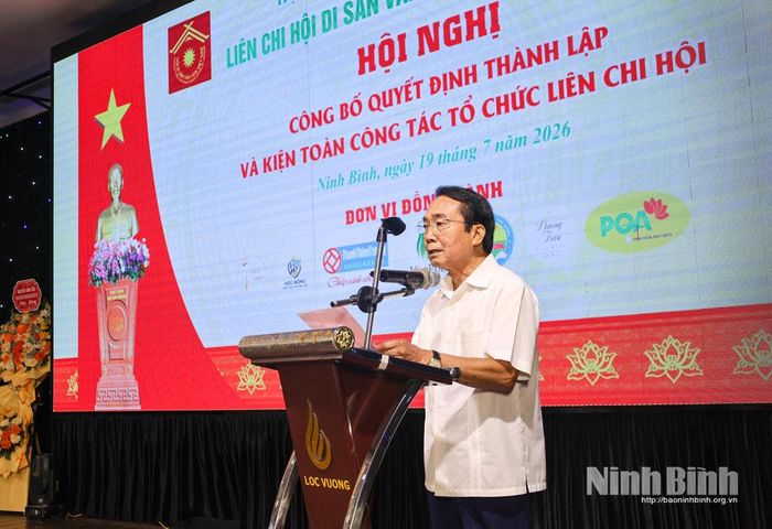 Ông Nguyễn Đức Long, Chủ tịch Hội Di sản văn hóa tỉnh Ninh Bình phát biểu chỉ đạo hội nghị.