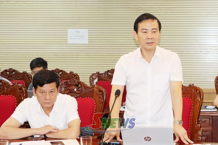 Lãnh đạo Sở Y tế phát biểu tại Phiên họp.