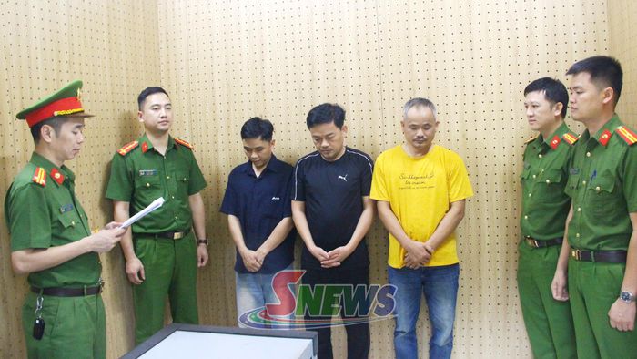 Các đối tượng Ngô Trí Hảo, Nguyễn Phúc Anh và Trần Công Bình tại cơ quan Cảnh sát điều tra;