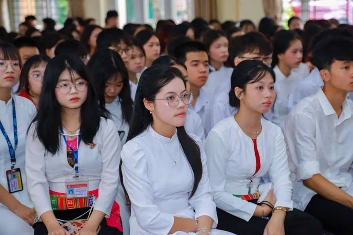 Học sinh dân tộc thiểu số được đề xuất hưởng nhiều chính sách hỗ trợ mới.
