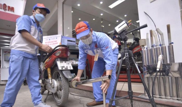 Hàng loạt quy định mới về kiểm định khí thải xe mô tô, xe gắn máy được sửa đổi, bổ sung và ban hành tại Nghị định 89/2026 và Thông tư 30/2026 (ảnh minh họa).