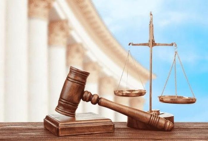 Tít: Từ 1/8, không được mang điện thoại vào phiên tòa nếu chưa được phép.