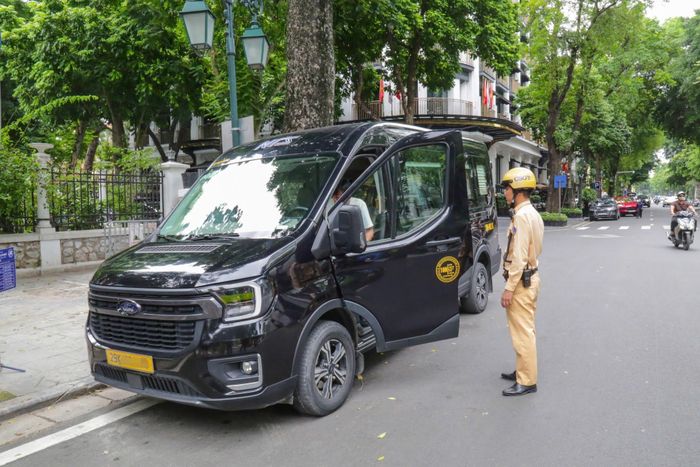Trường hợp vi phạm trên phố Lý Thái Tổ