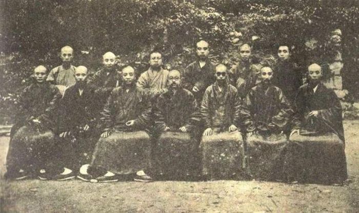 Tháng 9 năm 1929, Phật học viện Cửu Hoa chào đón Đại sư Thái Hư.
