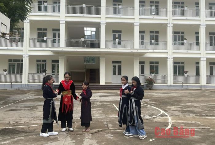 Các địa phương tiếp tục đổi mới quản trị giáo dục, sắp xếp mạng lưới trường học phù hợp với mô hình chính quyền địa phương hai cấp.