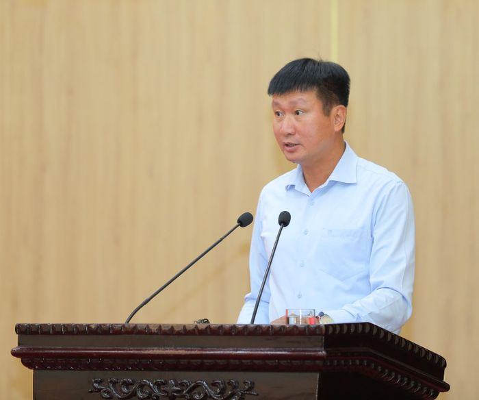 Bí thư Tỉnh ủy Ninh Bình Trần Huy Tuấn phát biểu chào mừng Hội nghị. Ảnh: Diệu Thiện