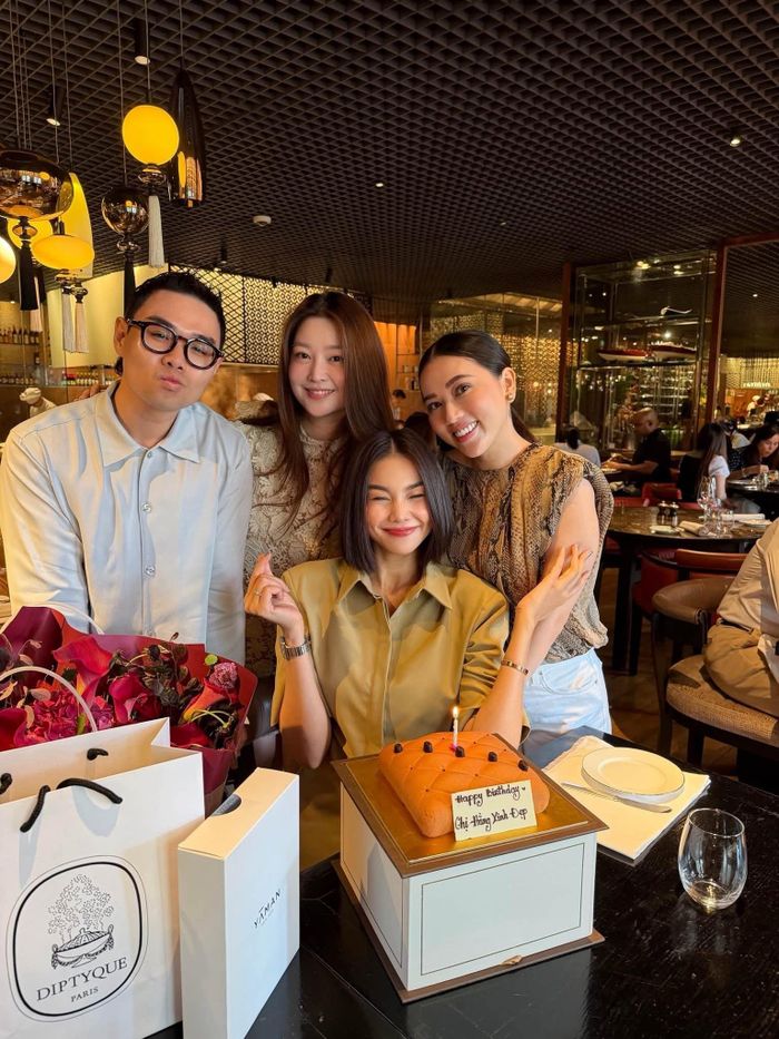 Thanh Hằng đón tuổi mới ngập tràn yêu thương. (Ảnh: FBNV)