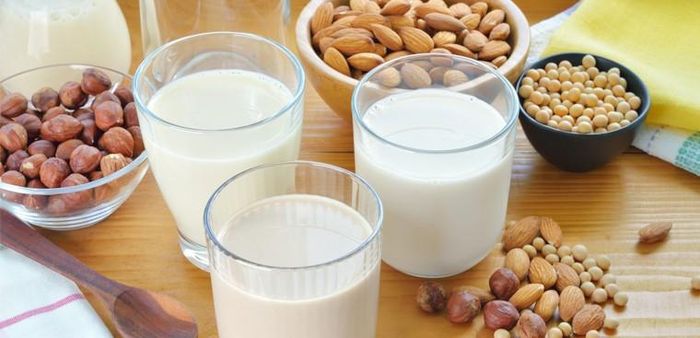 Hạt óc chó, hạnh nhân – Dưỡng chất giúp trẻ lâu, ngủ ngon. Ảnh minh họa.