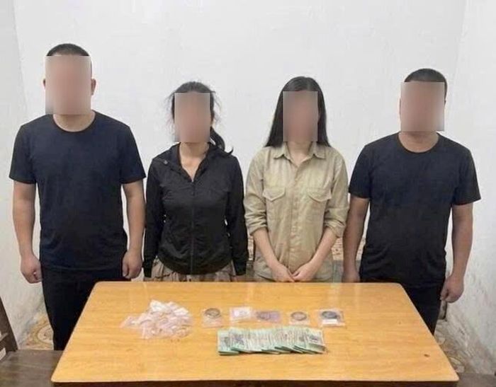 Các đối tượng cùng tang vật liên quan bị lực lượng Công an phát hiện, thu giữ. Ảnh: Công an TP Hải Phòng.