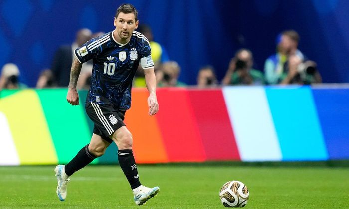 Messi từng thua 4 trận chung kết cùng đội tuyển Argentina trước khi giành 4 chiếc cúp sau năm 34 tuổi. (Ảnh: AP)