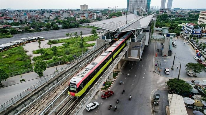 Với mục tiêu xây dựng Thủ đô “Văn hiến - Văn minh - Hiện đại”, việc biến các nhà ga đường sắt đô thị thành những hạt nhân tăng trưởng kinh tế đang được Hà Nội hiện thực hóa thông qua những cơ chế mang tính đột phá. Ảnh: Nam Nguyễn