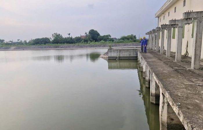 Xã Phú Xuyên khai thác, vận hành hiệu quả các công trình thủy lợi, bảo đảm an toàn trong mùa mưa bão. Ảnh: PV