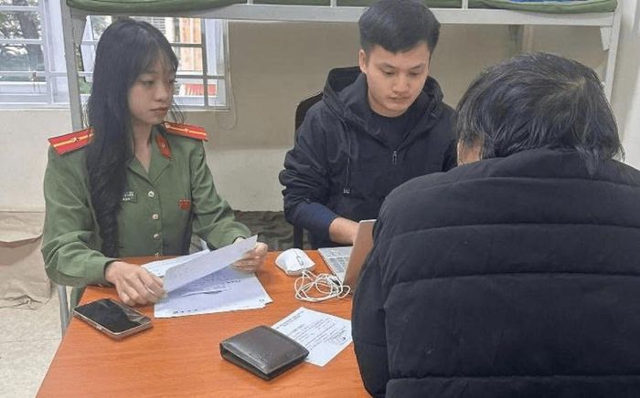 Người đưa thông tin sai sự thật bị xử phạt hành chính. Ảnh: Công an thành phố cung cấp.
