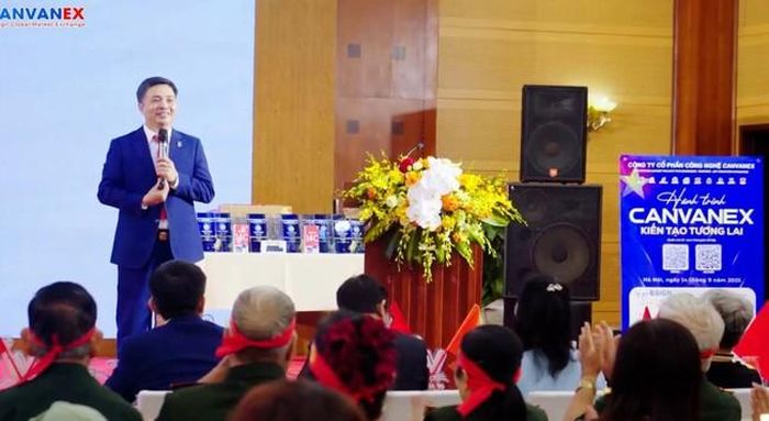 Tự dựng hệ sinh thái khởi nghiệp, thành lập nhiều doanh nghiệp, quảng bá công nghệ Blockchain và hứa hẹn mức sinh lời "khủng", các đối tượng đã tạo dựng lòng tin để huy động hơn 100 tỷ đồng từ hàng nghìn nhà đầu tư trên cả nước - (ảnh CATN).
