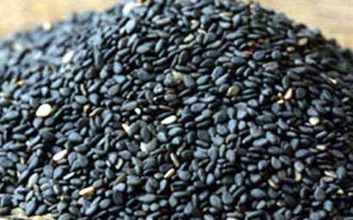 Mè đen bổ sung nhiều khoáng chất có lợi cho xương.