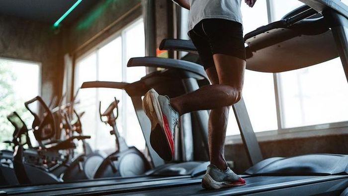 Tiến sĩ Emanuel khẳng định rằng việc rèn luyện thể chất không cần phải quá phức tạp hay đòi hỏi những giáo án tập luyện cường độ cao tại các phòng gym đắt đỏ. Ảnh minh họa: Fox News