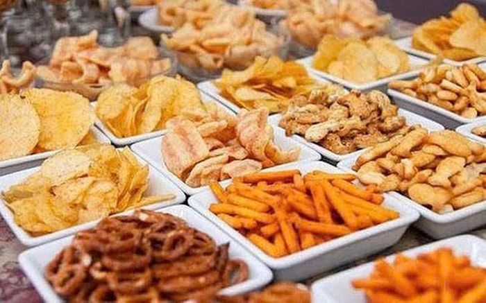 Thức ăn nhanh đang hút giới trẻ. Ảnh minh họa.