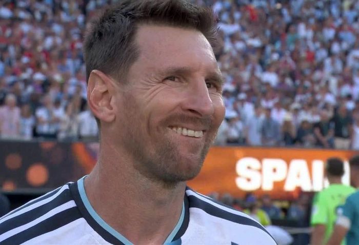 Biểu cảm cay đắng của Messi khi để vuột mất cơ hội bảo vệ ngôi vương World Cup.