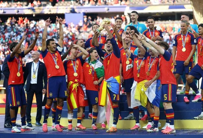 HLV Philippe Troussier cho rằng Tây Ban Nha vô địch World Cup 2026 hoàn toàn xứng đáng nhờ khả năng kiểm soát trận đấu và bản sắc chiến thuật rõ ràng.