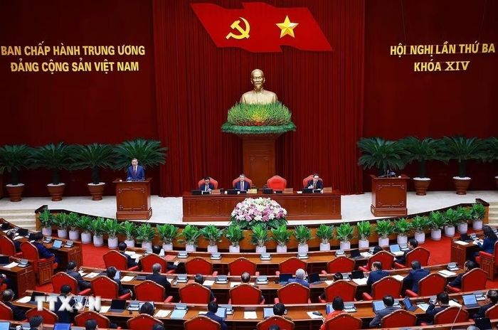 Phiên khai mạc Hội nghị lần thứ 3 Ban Chấp hành Trung ương Đảng khóa XIV. Ảnh: Thống Nhất/TTXVN.