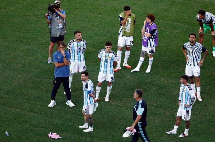 Argentina hứng chịu nhiều chỉ trích sau màn trình diễn thiên về phòng ngự và gần như từ bỏ tấn công.