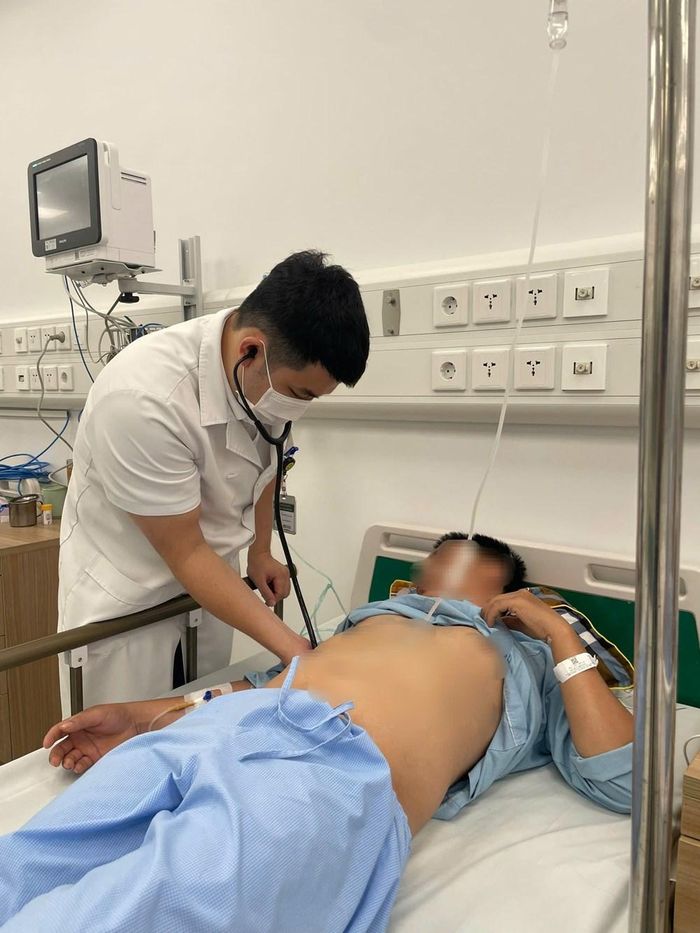 Bệnh nhân ngộ độc khí H₂S được cấp cứu tại Bệnh viện Bạch Mai cơ sở Ninh Bình