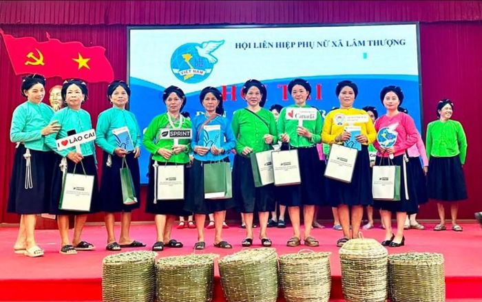Hội thi đan sọt đựng rác bằng tre, nứa và vật liệu thân thiện với môi trường