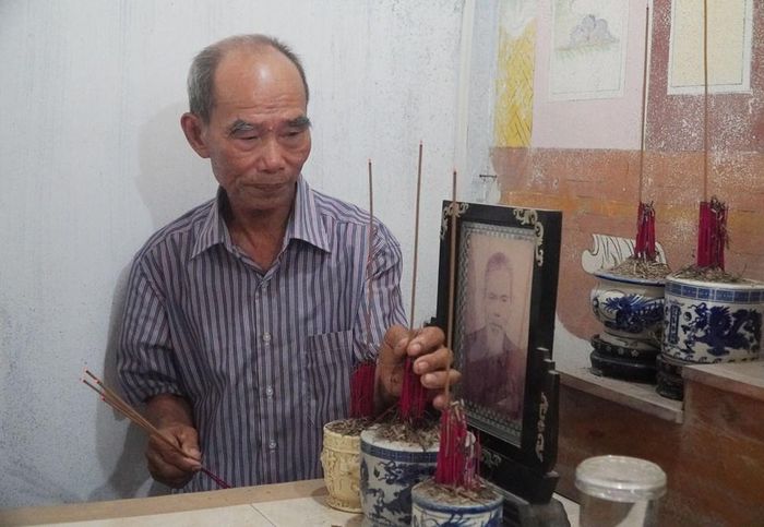 Cha và ba anh trai (là liệt sĩ) của bà Dương Thị Bích Ngọc được thờ tại nhà thờ họ tộc do ông Dương Văn Xướng hương khói