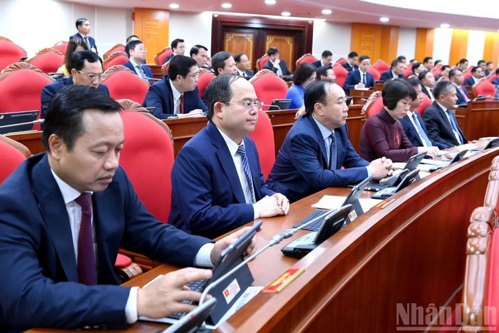 Các đại biểu dự phiên khai mạc hội nghị.