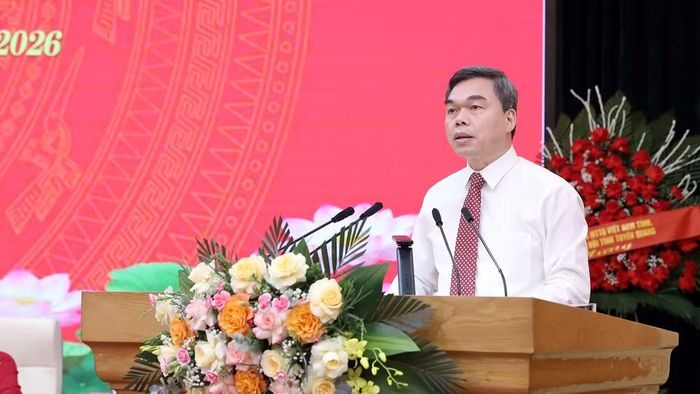Đồng chí Ma Thế Hồng, Phó Bí thư Tỉnh ủy, Chủ tịch Ủy ban Mặt trận Tổ quốc Việt Nam tỉnh Tuyên Quang phát biểu ý kiến tại đại hội.
