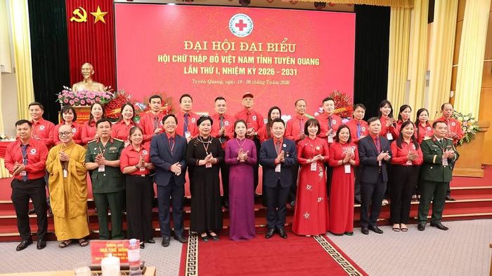 Ban Chấp hành Hội Chữ thập đỏ tỉnh Tuyên Quang khóa I, nhiệm kỳ 2026-2031 ra mắt đại hội.