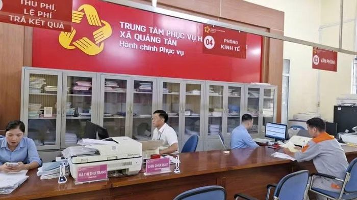 Trung tâm Phục vụ hành chính công xã Quảng Tân.