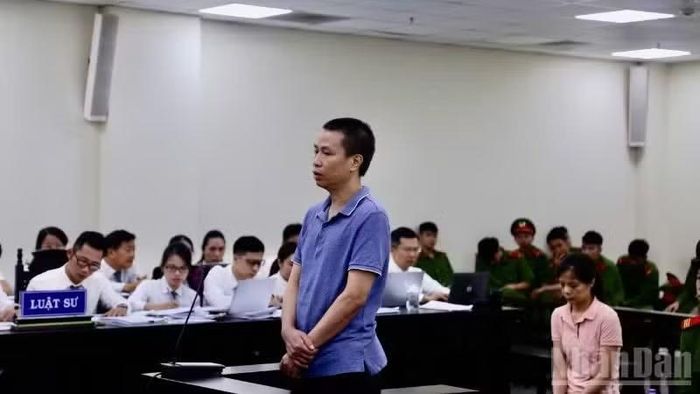Bị cáo Phạm Vũ Khiêm, Giám đốc Công ty Herbitech, tại tòa.