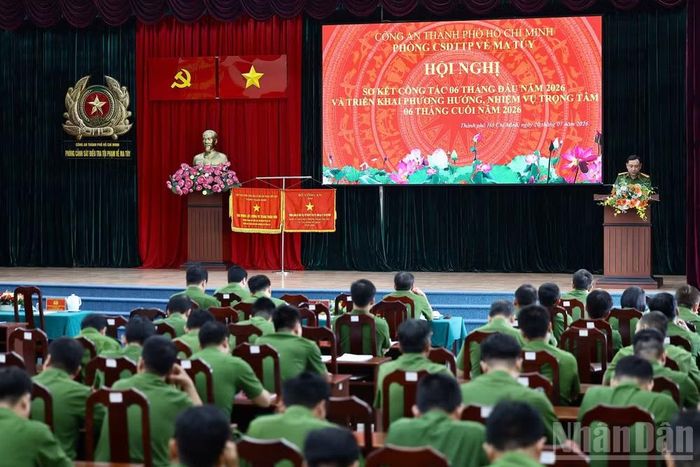 Toàn cảnh hội nghị.