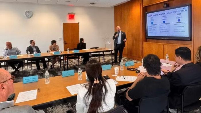 Quang cảnh chương trình “Bàn tròn Tài chính” tại Đại học Columbia (thành phố New York, Hoa Kỳ).