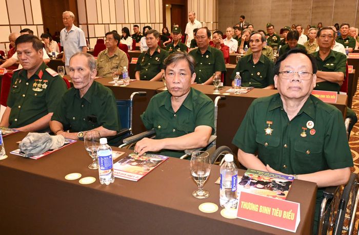 Các thương binh tiêu biểu dự gặp mặt. Ảnh: VIỆT DŨNG 