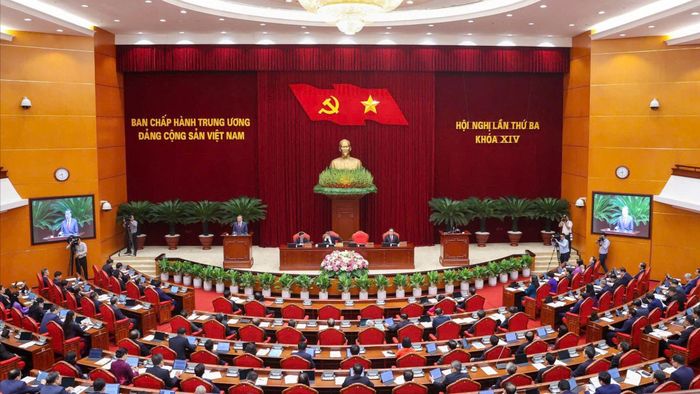 Phiên khai mạc Hội nghị lần thứ 3 Ban Chấp hành Trung ương Đảng khóa XIV, sáng 20-7. Ảnh: VIẾT CHUNG