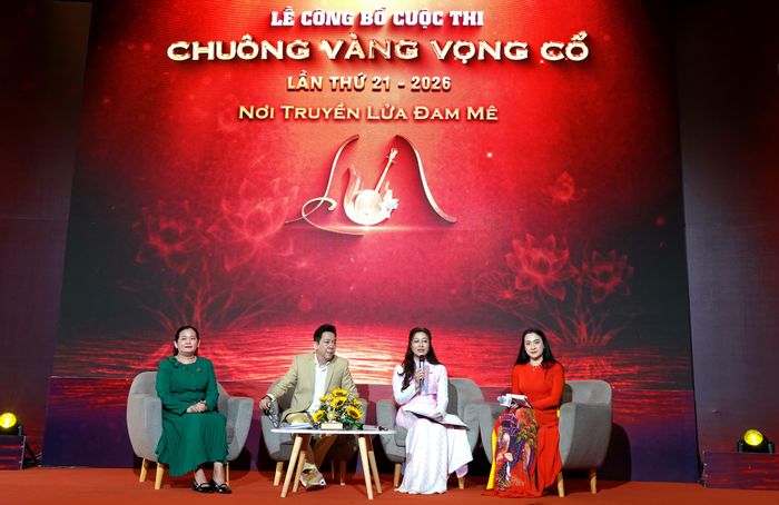 Ban tổ chức cuộc thi "Chuông vàng Vọng cổ lần thứ 21 - năm 2026" chia sẻ thông tin về những điểm mới của cuộc thi năm nay. Ảnh: THÚY BÌNH