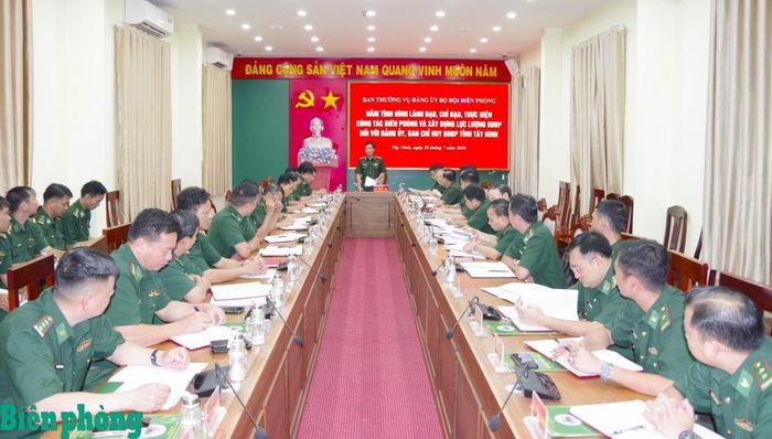 Toàn cảnh buổi làm việc. Ảnh: Lê Khoa