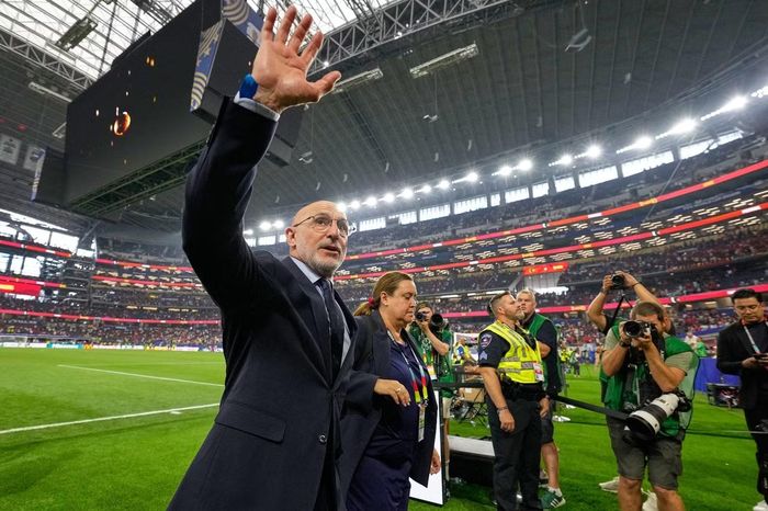 HLV De la Fuente đã xuất sắc đưa Tây Ban Nha tới chức vô địch World Cup 2026.
