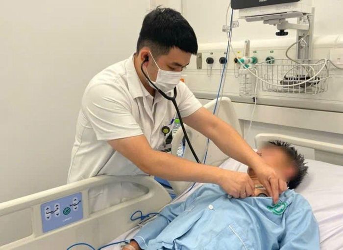 Các nạn nhân đang được cấp cứu tích cực