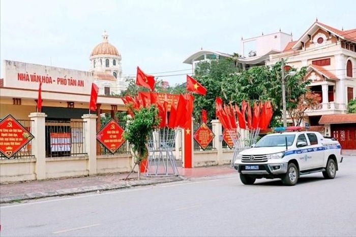Công tác bảo đảm trật tự, an toàn giao thông trên địa bàn tỉnh Ninh Bình đạt nhiều kết quả tích cực.