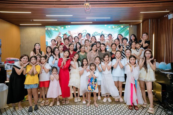 Chuyến du lịch ngắn ngày giúp đại gia đình 4 thế hệ thêm gắn kết hơn