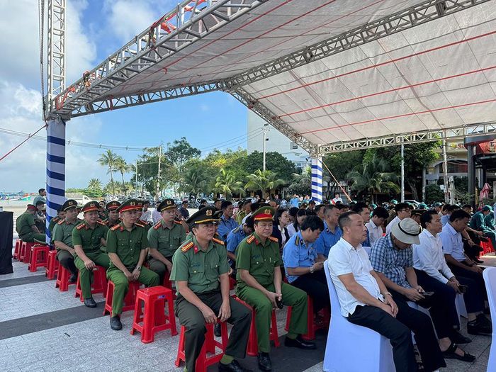 Lễ ra quân diễn ra sáng 20/7 tại đặc khu Phú Quốc. Ảnh: Hoàng Dung.