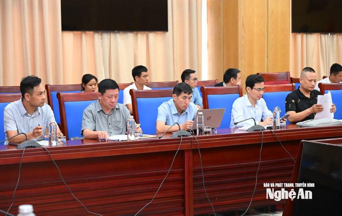 Các đại biểu tham dự cuộc họp. Ảnh: Thành Cường