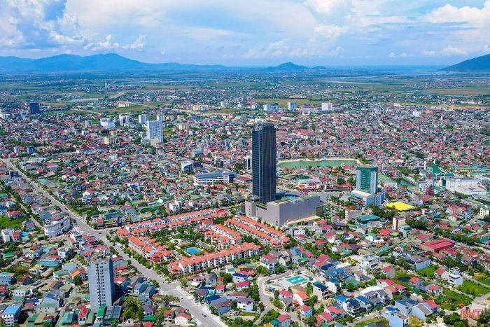  Phường Thành Sen đang từng bước hoàn thiện diện mạo của một đô thị văn minh, hiện đại, xứng tầm đô thị trung tâm của tỉnh. 
