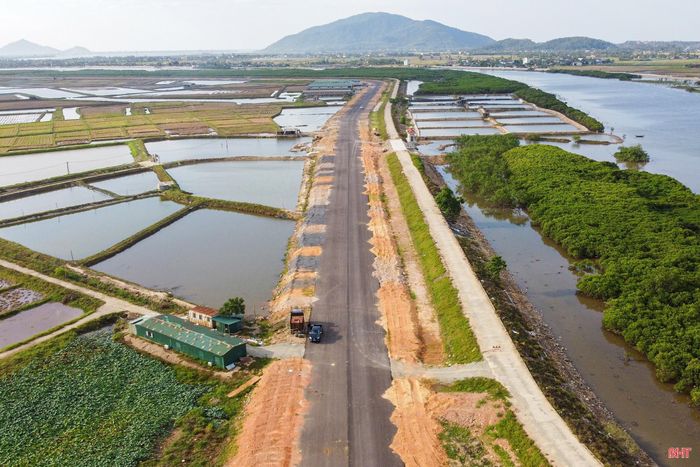 Đường vành đai phía Đông đang dần hoàn thiện, hình thành trục kết nối chiến lược, mở ra dư địa phát triển cho đô thị Thành Sen.