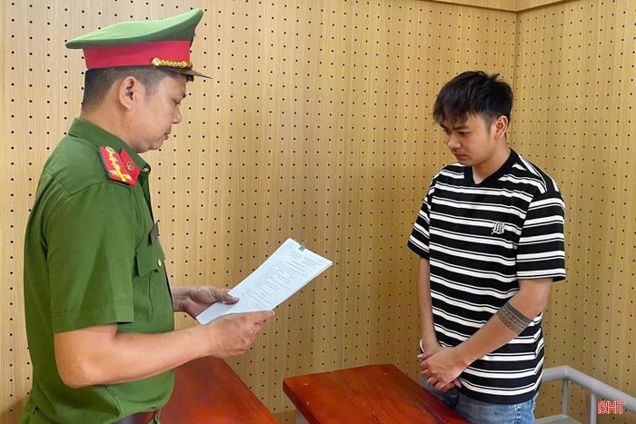 Cơ quan Cảnh sát điều tra Công an tỉnh Hà Tĩnh ra quyết định khởi tố bị can đối với Trần Đình Hoàng.