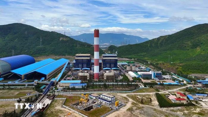 Trong 6 tháng đầu năm 2026, nhà máy Nhiệt điện Vũng Áng 1 nộp ngân sách 185 tỷ đồng. (Ảnh: Hữu Quyết/TTXVN)
